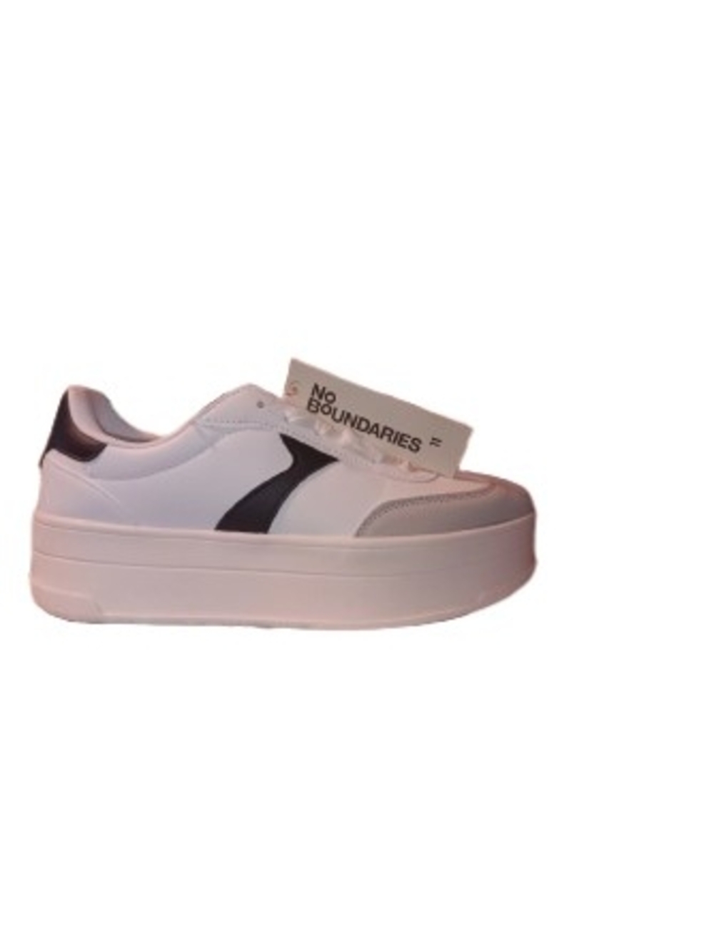 No Boundaries Women's Platform Casual Lace Up Sneakers White & Black